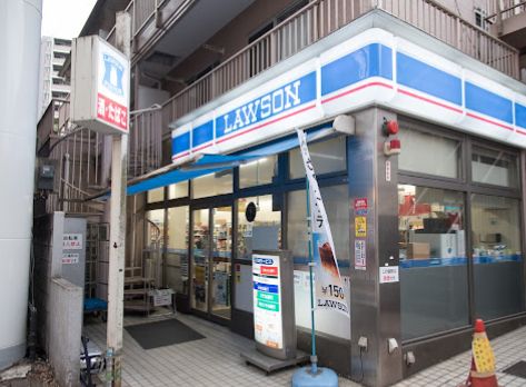 コンビニ　ローソン赤羽西一丁目店（コンビニ）まで628m