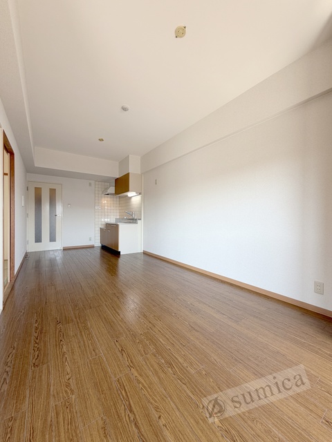 居室・リビング　日当たりのいいお部屋です♪