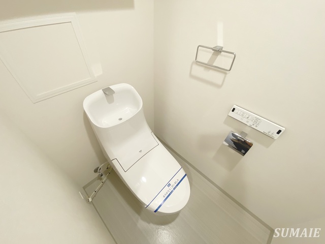 トイレ　トイレは洗浄便座付き☆