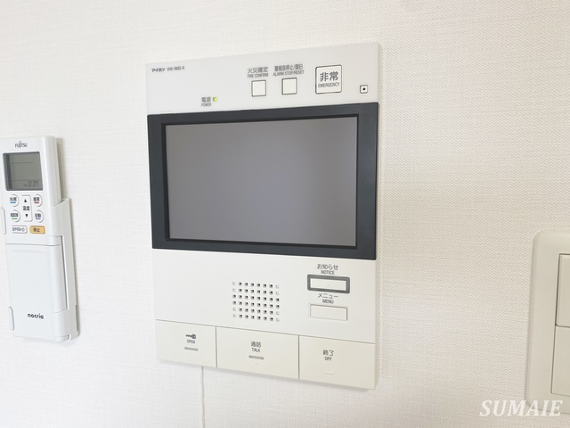 セキュリティ　安心のモニター付きインターホン☆