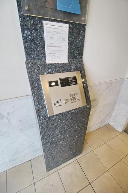 エントランス　★オートロック★