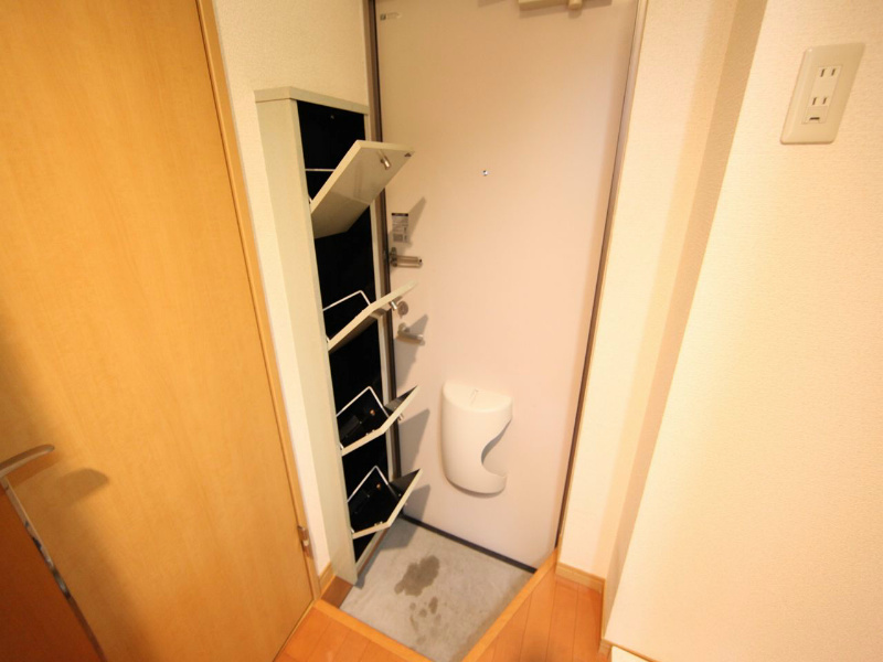 玄関　玄関　シューズボックス