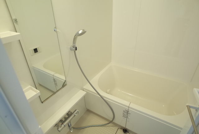 バス・シャワールーム　バスルーム