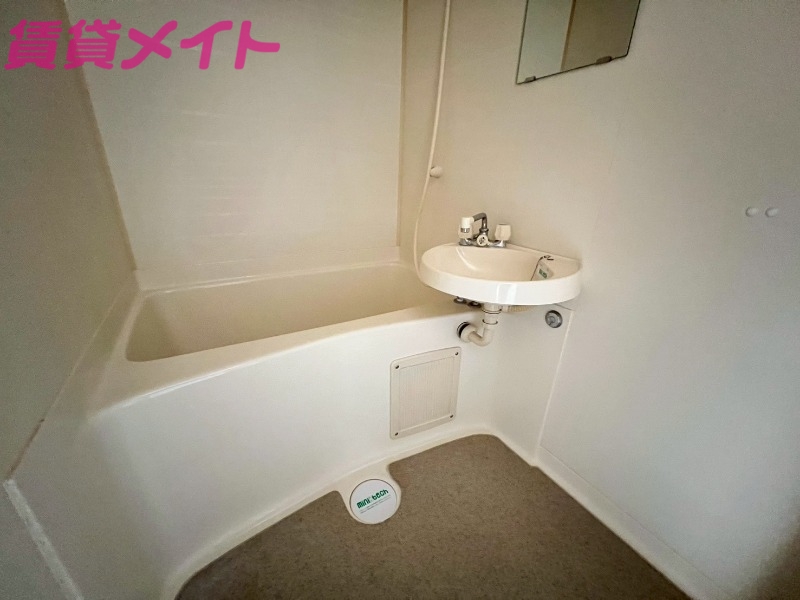 バス・シャワールーム　同物件別室画像