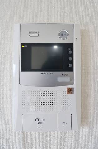 セキュリティ　女性の方も安心のモニターフォン付き