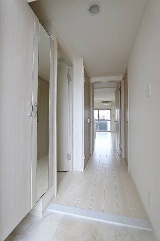 玄関　開放感のある帰って来たくなる玄関です