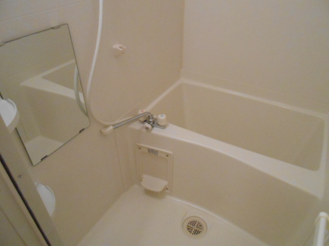 バス・シャワールーム　バス・トイレ各独立