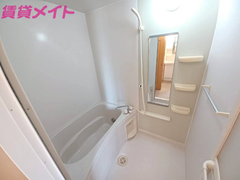 バス・シャワールーム　反転タイプ参考写真