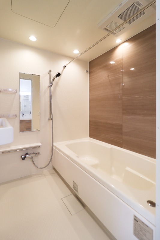 バス・シャワールーム　図面と現状に相違がある場合には現状を優先