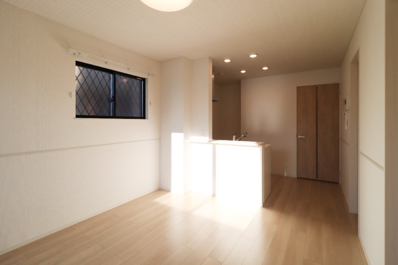 居室・リビング　図面と現状に相違がある場合には現状を優先