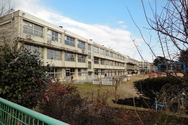 小学校　常盤平第二小学校（小学校）まで170m