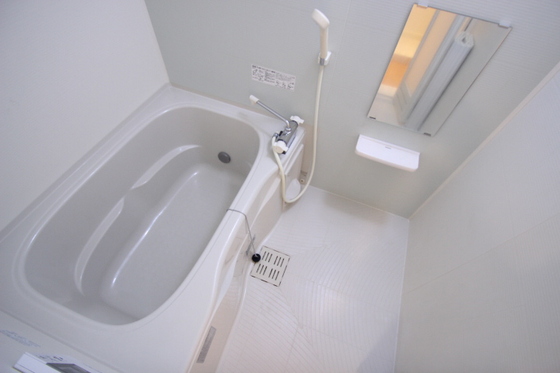 バス・シャワールーム　※別部屋の写真です