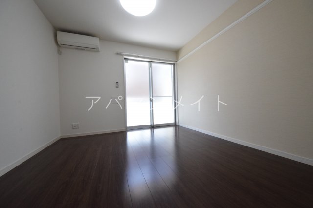 居室・リビング　おしゃれな居間です