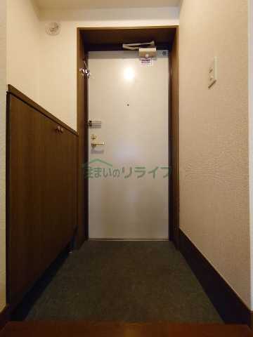 玄関　※写真は同タイプ住戸です。