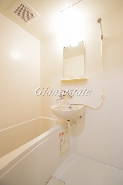 バス・シャワールーム　キレイなバスルーム