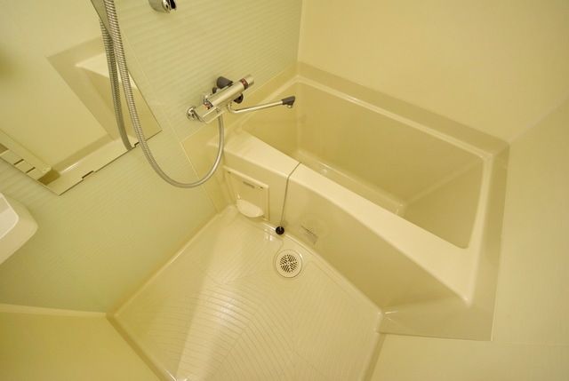 バス・シャワールーム　★清潔感のあるバスルーム★