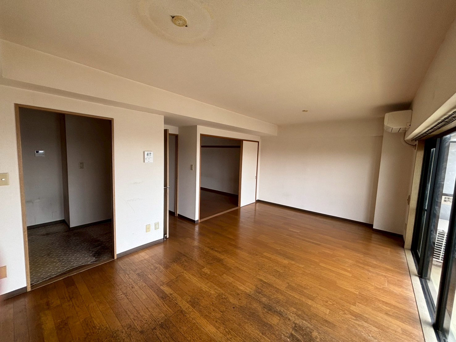 居室・リビング　15.5帖の広いリビング！