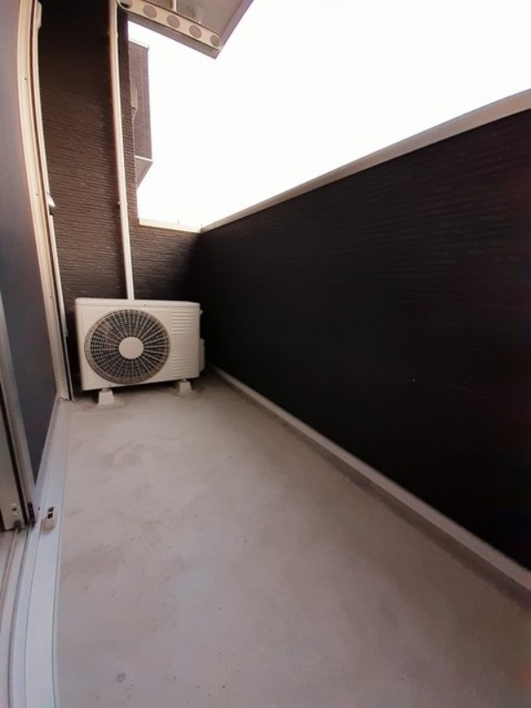 バルコニー　図面と現状に相違がある場合には現状を優先