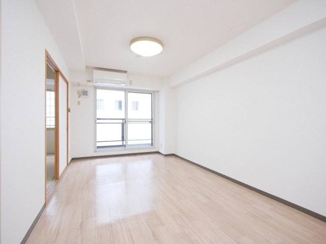 居室・リビング　☆日当たり良好です☆