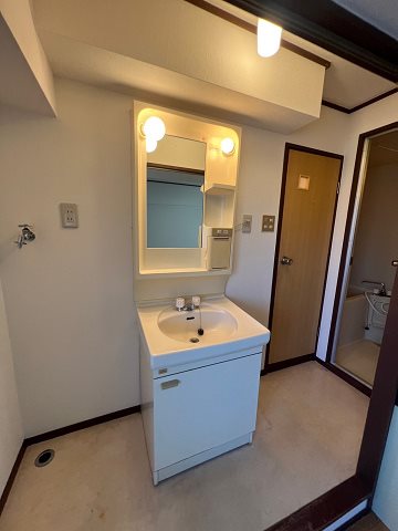 洗面設備　洗面所です