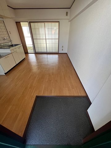 玄関　シンプルで使いやすい玄関です