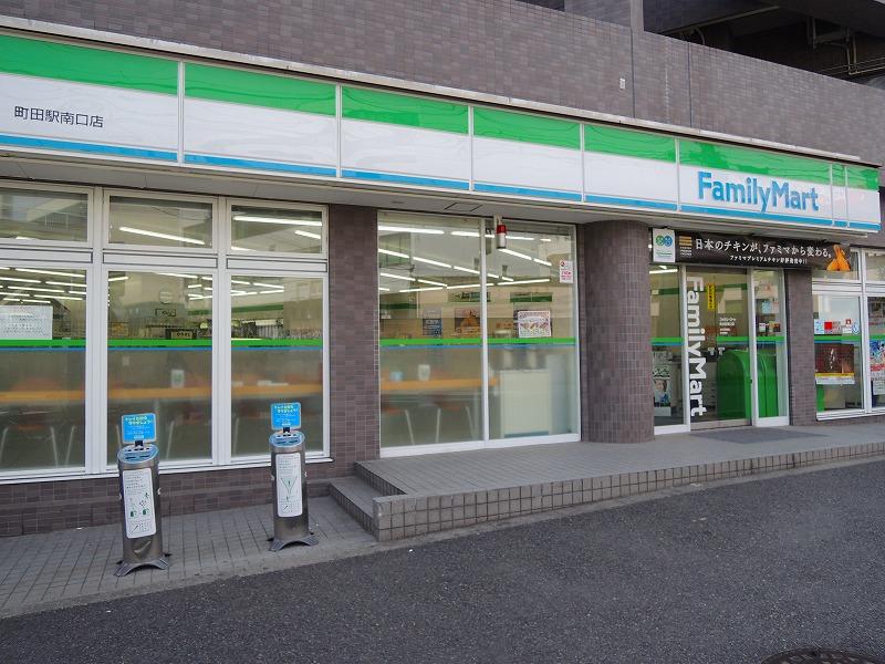 コンビニ　ファミリーマート（コンビニ）まで105m