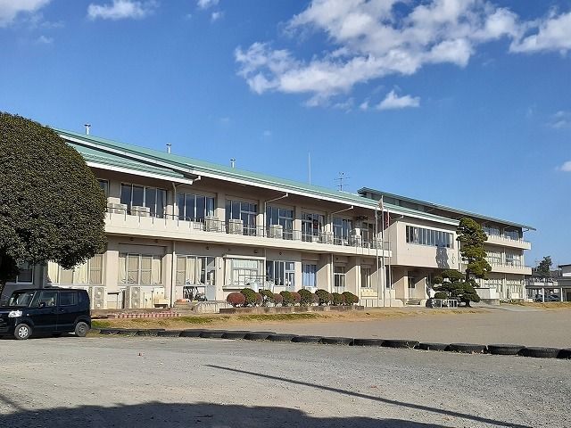中学校　鹿沼市立北押原中学校（中学校）まで750m