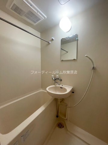 バス・シャワールーム　★《見学予約受付中》秋葉原駅徒歩圏内で複数路線利用可能です★