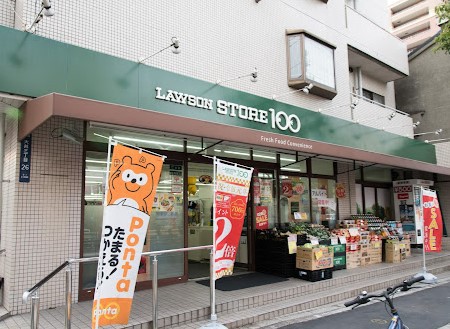 コンビニ　ローソンストア１００（コンビニ）まで144m