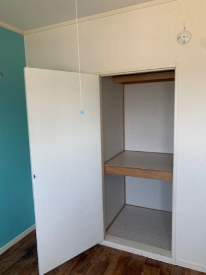 収納　※別部屋の写真です。
