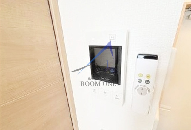 セキュリティ　モニター付きインターホンです。