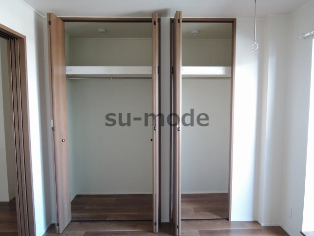 収納　写真は同マンション別部屋