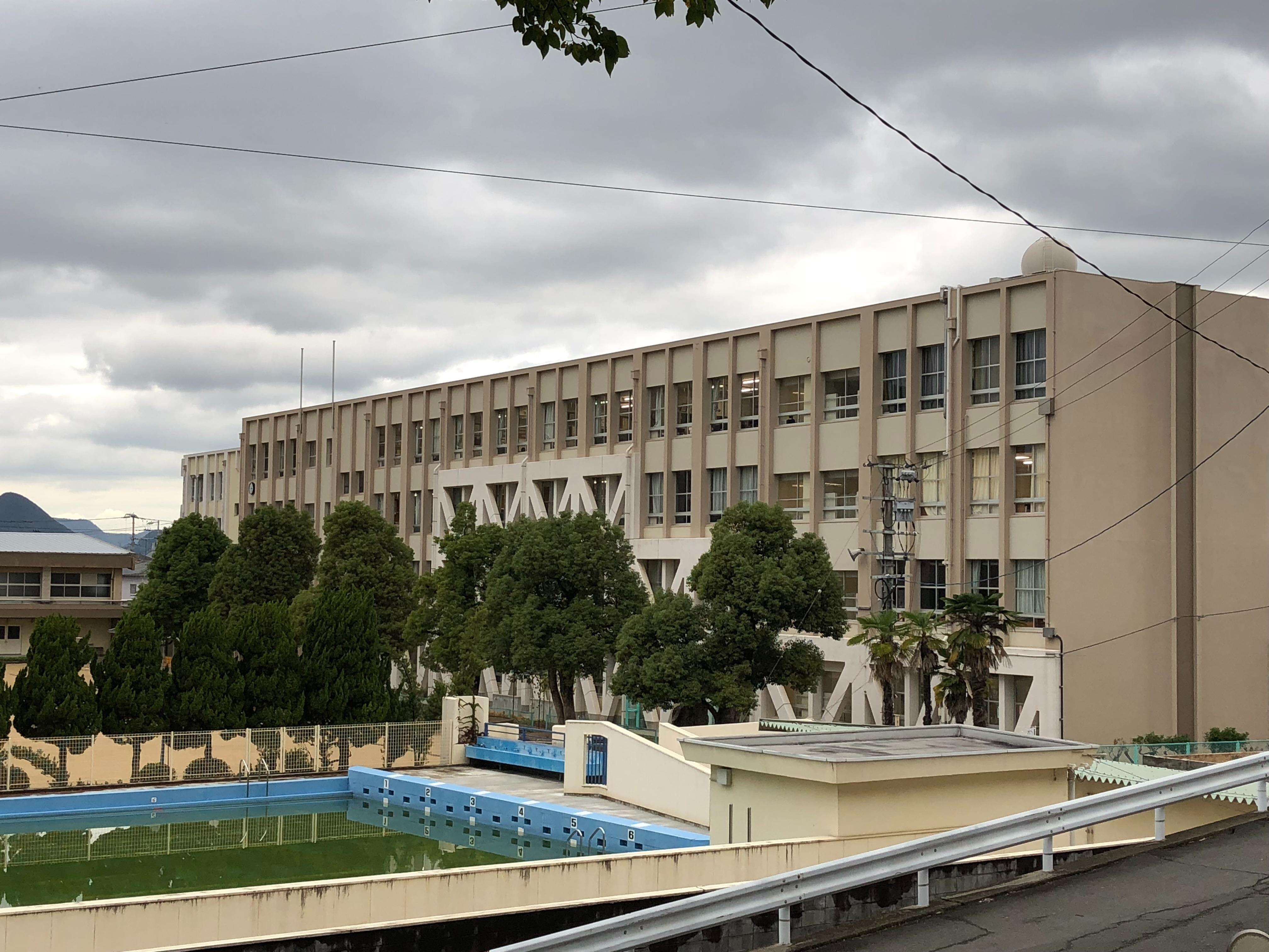 小学校　仏生山諸学校（小学校）まで1332m
