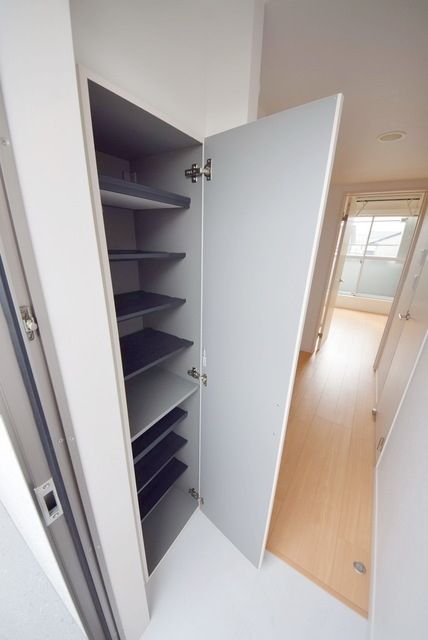 玄関　同タイプのお部屋です
