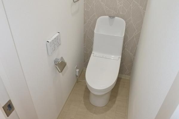 地下鉄長堀鶴見緑地線 横堤駅 徒歩6分 3階建 築8年のトイレ写真