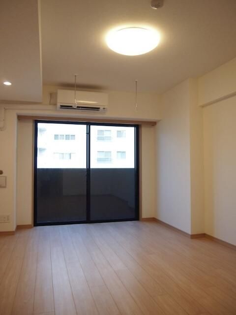居室・リビング　※別部屋参考写真