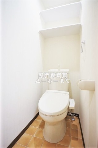 トイレ　上に物を置くスペースがあるトイレです！