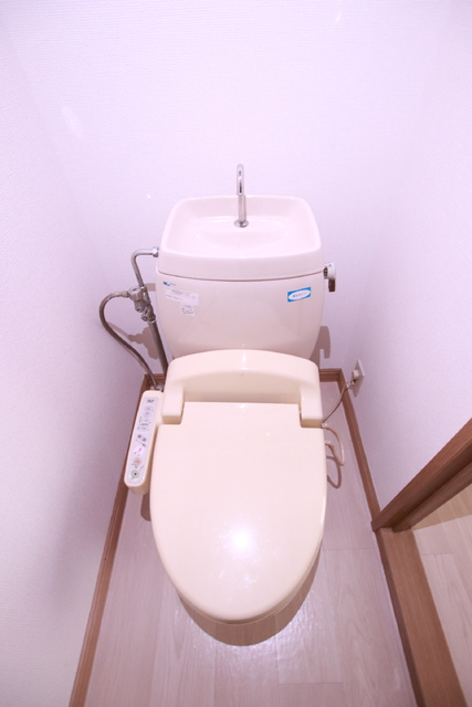 トイレ　★落ち着ける独立したトイレスペース★