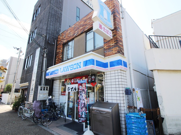 コンビニ　ローソン（コンビニ）まで350m