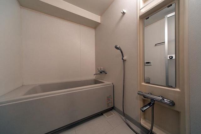 バス・シャワールーム　※写真は同タイプ住戸です。