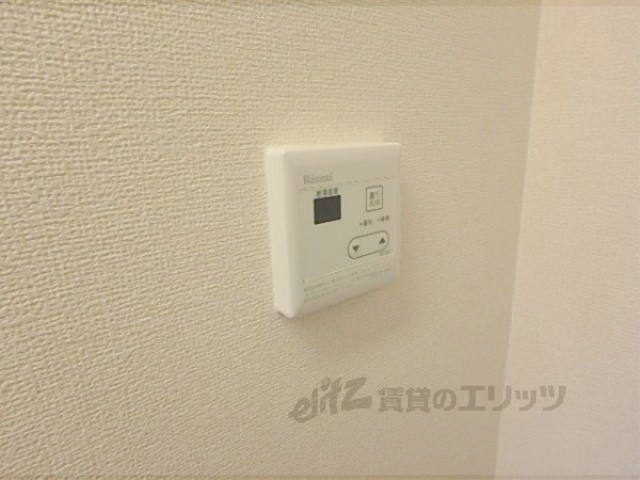 その他設備　給湯器リモコン