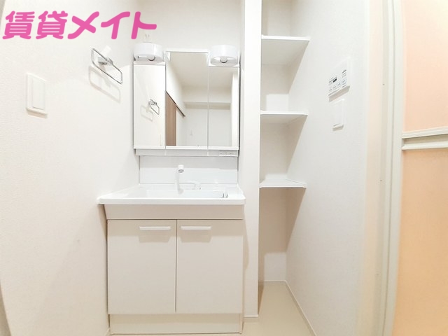洗面設備　同タイプのお部屋です。