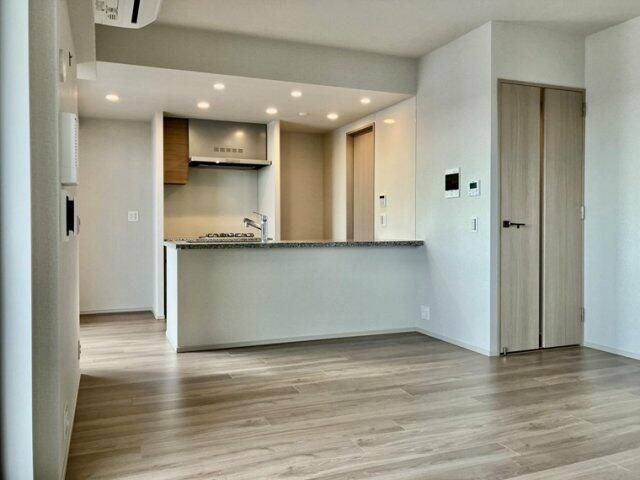 居室・リビング　別タイプ部屋　参考写真です