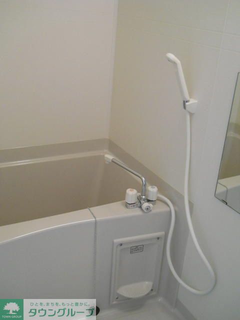 バス・シャワールーム　※別タイプ部屋写真参考※