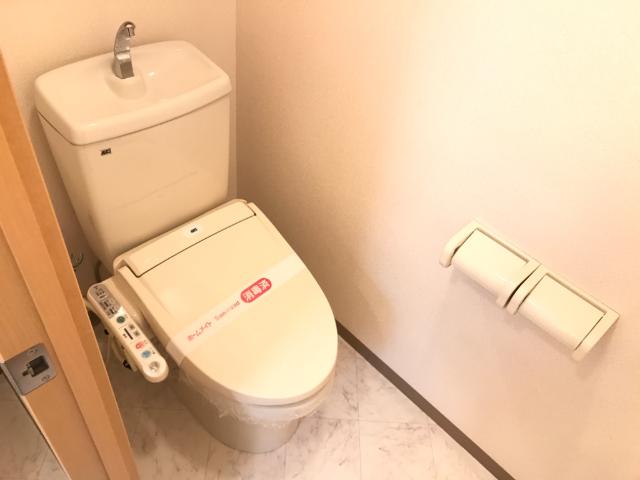 トイレ　シャワー付トイレ