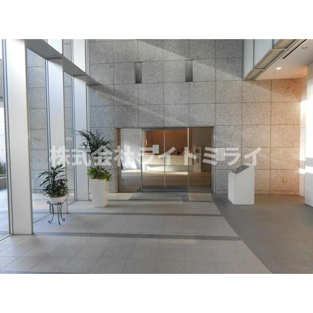 ロビー　?