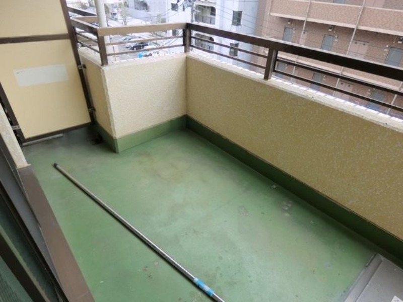 バルコニー　図面と現状に相違がある場合には現状を優先