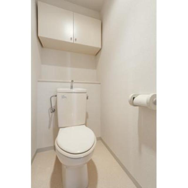 トイレ　※写真は同タイプ住戸です。