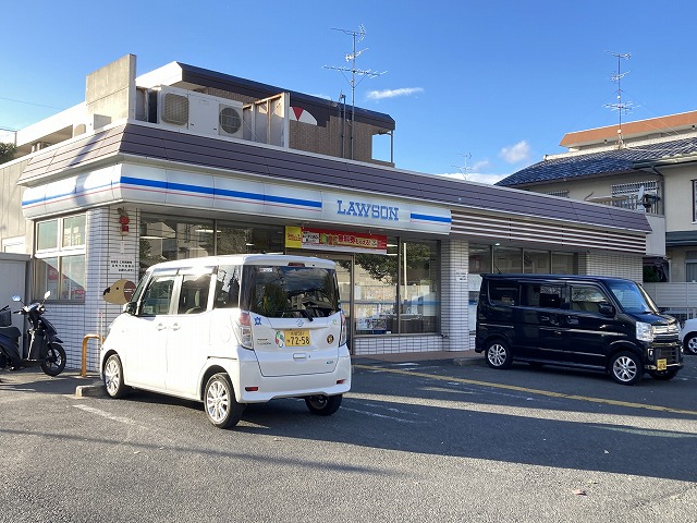 コンビニ　ローソン 上賀茂榊田町店（コンビニ）まで267m