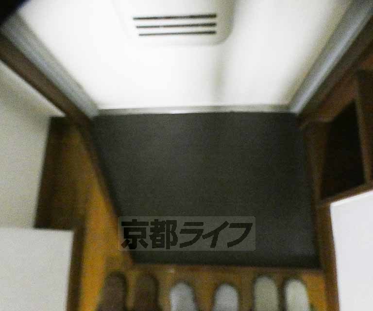 玄関　大きな段差がありません